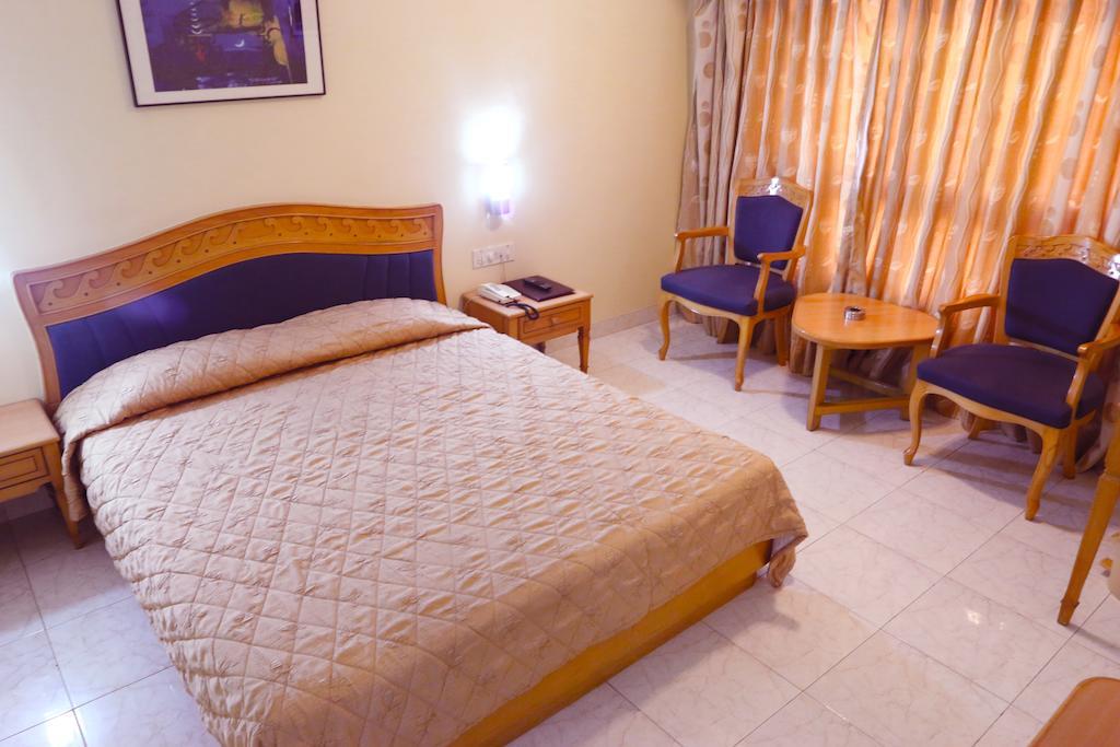 The Ambassador Hotel Pune Pokój zdjęcie